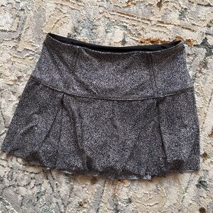Lululemon lost in pace mid rise skirt